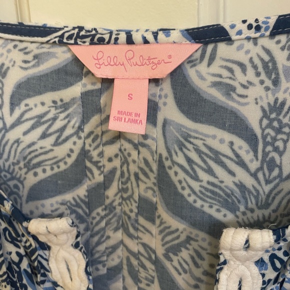 Lily Pulitzer Hollie Tunic dress. Adorable blue n white short dress. Size small - Picture 3 of 7